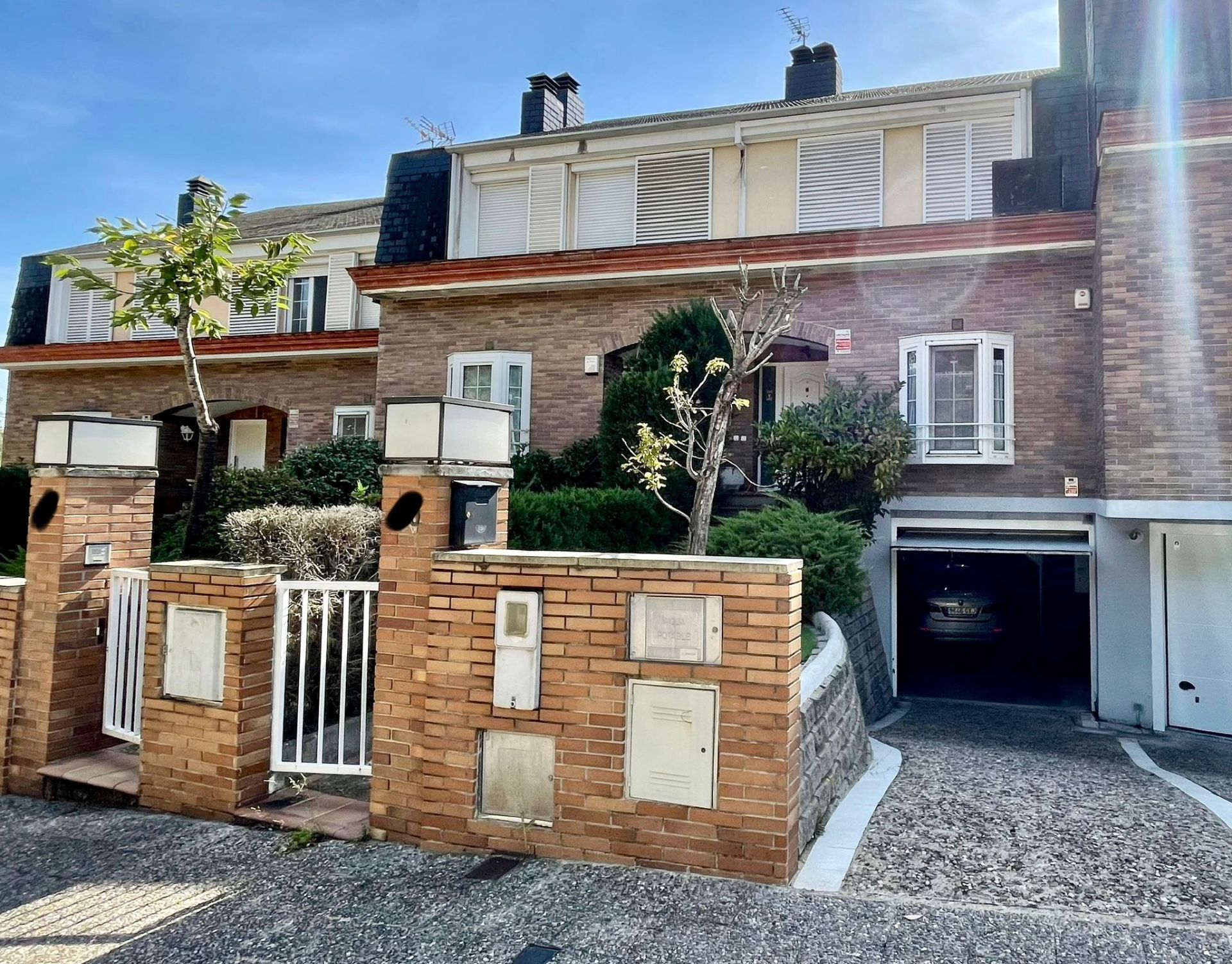 Дом из ряда жилого комплекса в Girona, продажа
